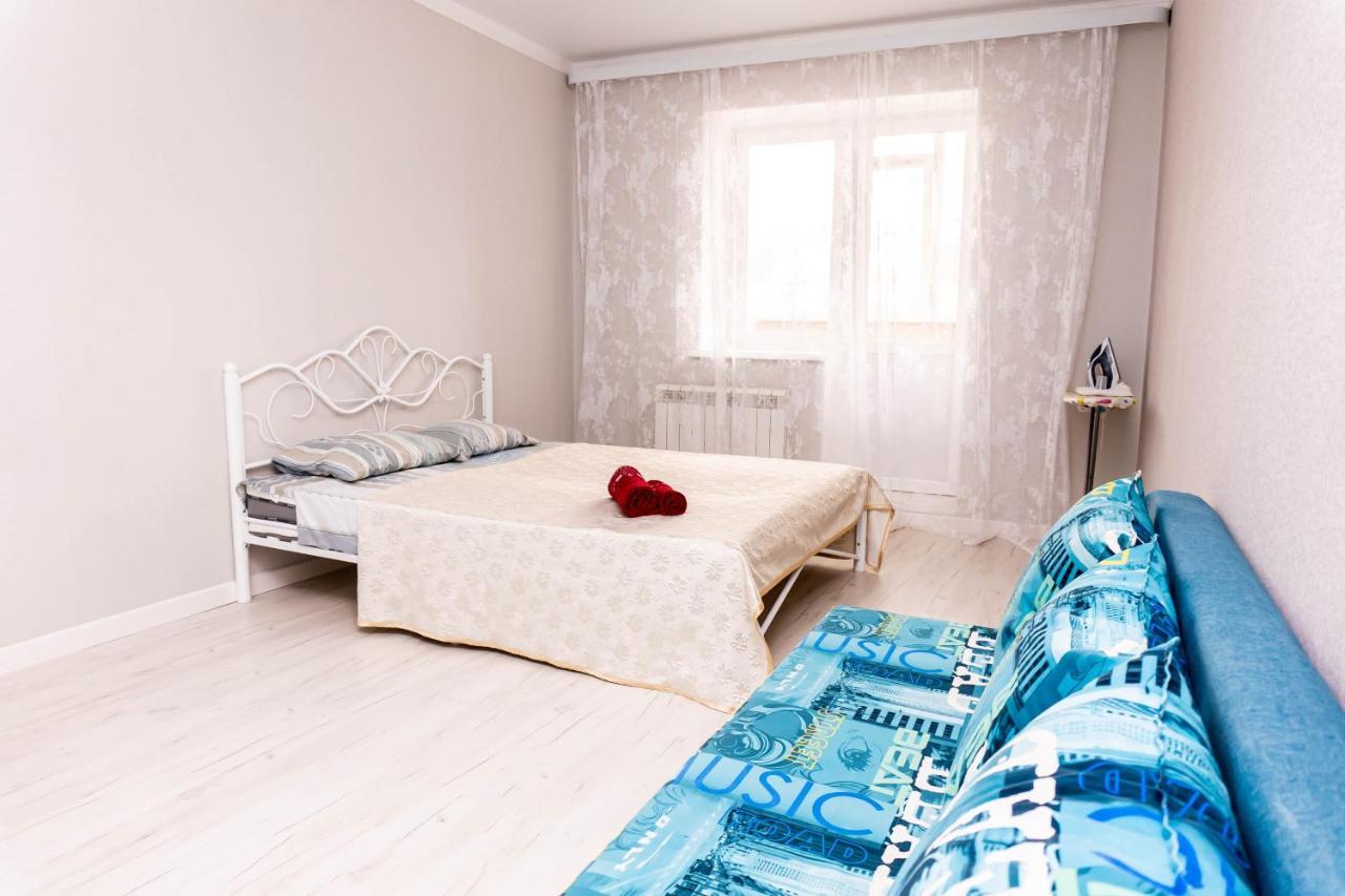 Апартаменты Актобе Люкс Aktobe Eksteriør bilde